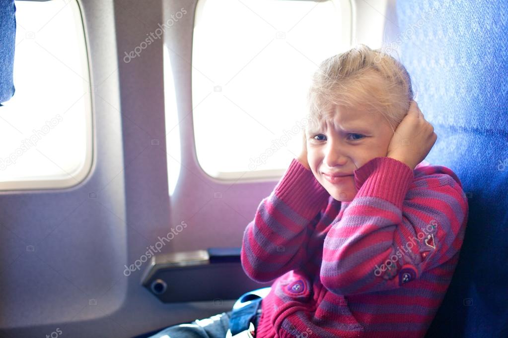 child crying in the airplane