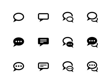 beyaz zemin üzerine konuşma balonu simgeler.