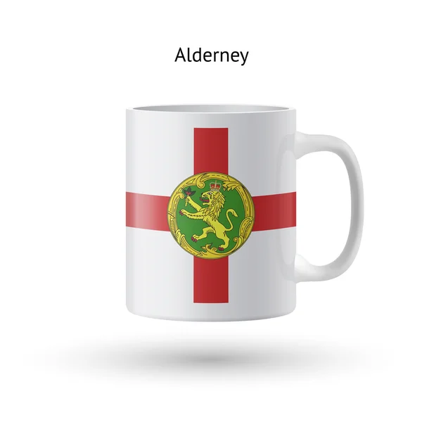 Caneca de lembrança de bandeira de Alderney no fundo branco . — Vetor de Stock