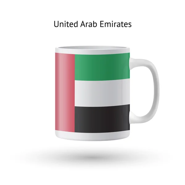 Vereinigte Arabische Emirate Flagge Souvenir Tasse auf weißem Hintergrund. — Stockvektor