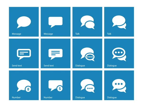 Meddelande bubbla ikoner på blå bakgrund. — Stock vektor