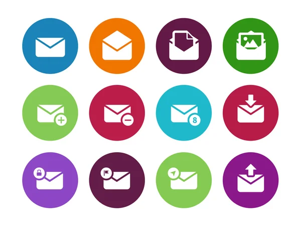 E-Mail Kreis Symbole auf weißem Hintergrund. — Stockvektor