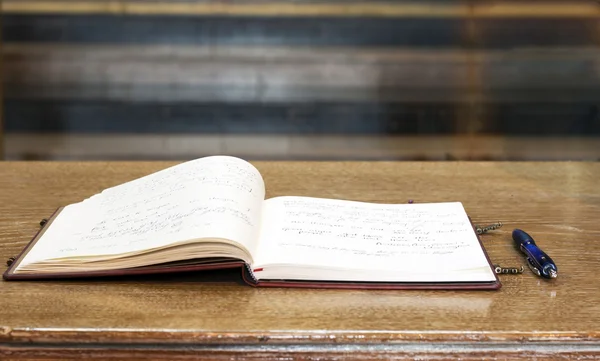 Book of condolence inside catherdral — Stock Photo, Image