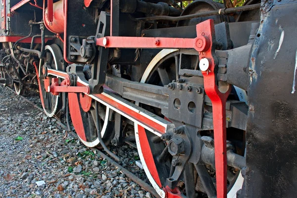 Roues d'une très vieille machine à vapeur — Photo