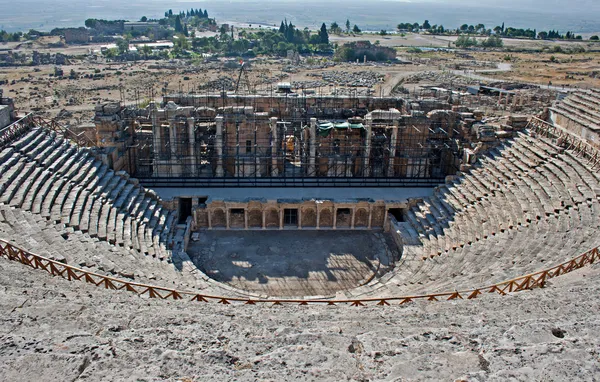 Амфітеатр в Памуккале Туреччина — стокове фото