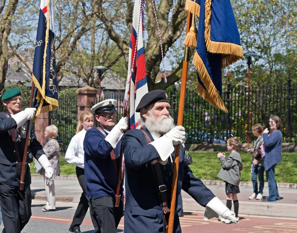 World War 2 veterans marching in Liverpool, UK — Stock Photo, Image