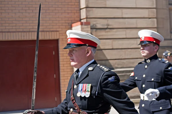 Members of the British armed forces marching through liverpool — Stock Photo, Image