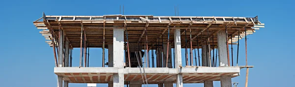 Arbeiten am Gebäude im Bau — Stockfoto