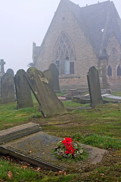Staré náhrobni hřbitov se datuje do roku 1856 — Stock fotografie
