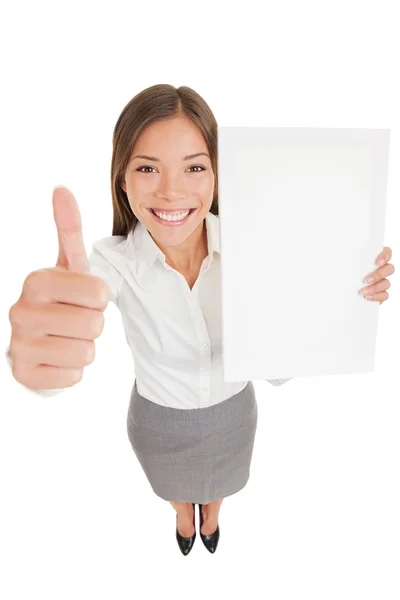 Mujer de negocios dando pulgar hacia arriba con signo de copyspace —  Fotos de Stock