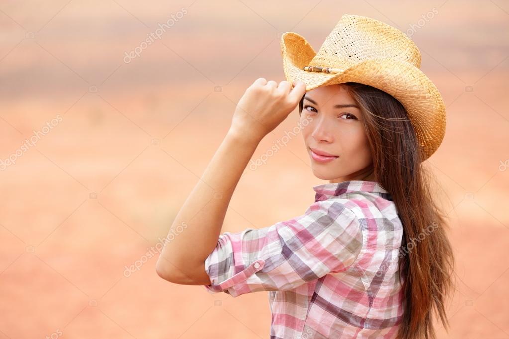 Mujer en sombrero de vaquero fotos stock, imágenes de Mujer en sombrero de vaquero sin | Depositphotos