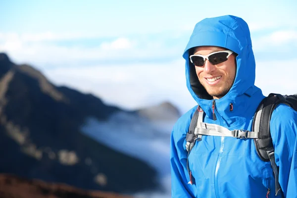 Wanderer Mann Trekking Portrait — Stockfoto