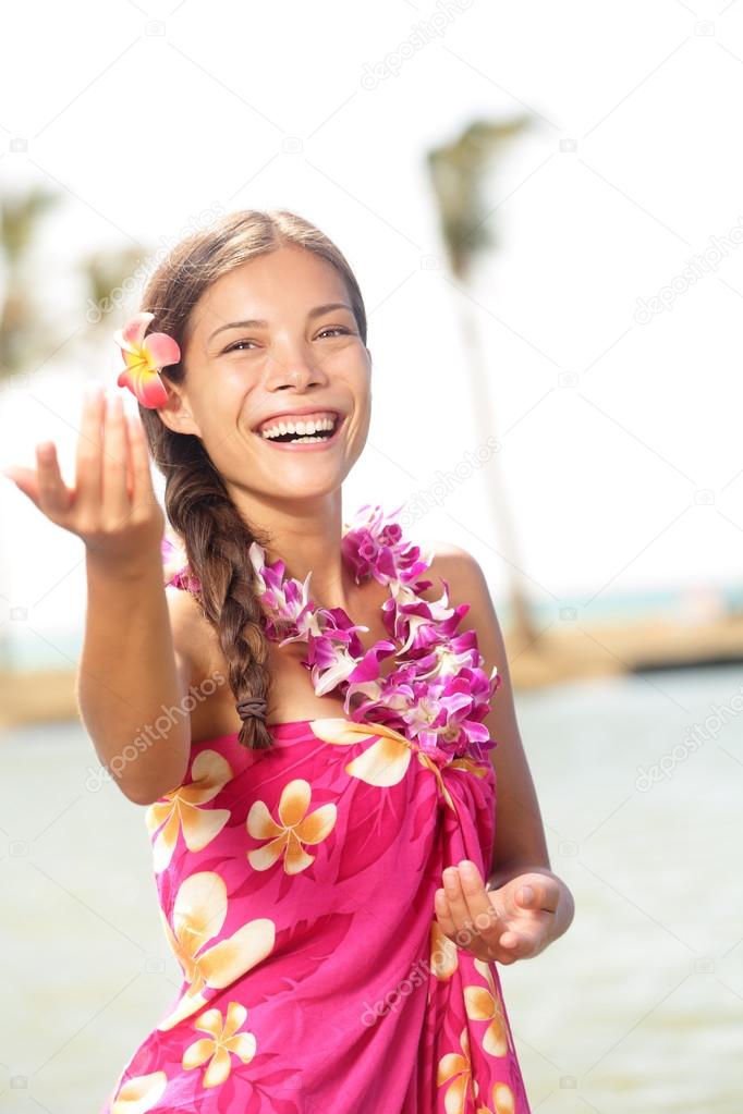 Bailarina de Hula bailando baile de hula en hawaii — Foto de stock