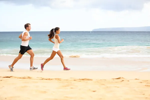 Running - vrouw en man atleet lopers — Stockfoto