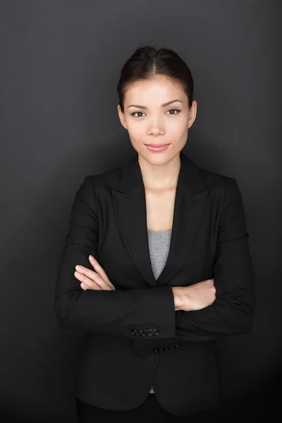 Orgulhoso confiante bem sucedido empresária retrato — Fotografia de Stock