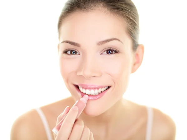 Lippenstift Make-up Frau setzen Lippenbalsam Pflege Schönheit — Stockfoto