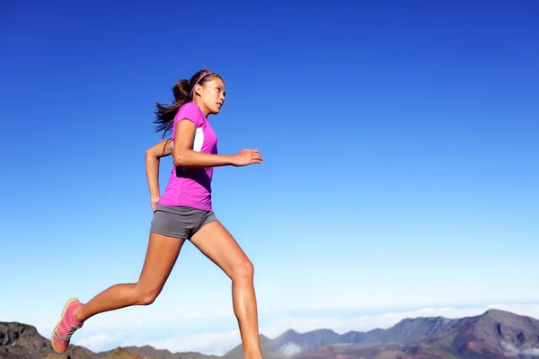 Correr esportes fitness corredor mulher jogging — Fotografia de Stock