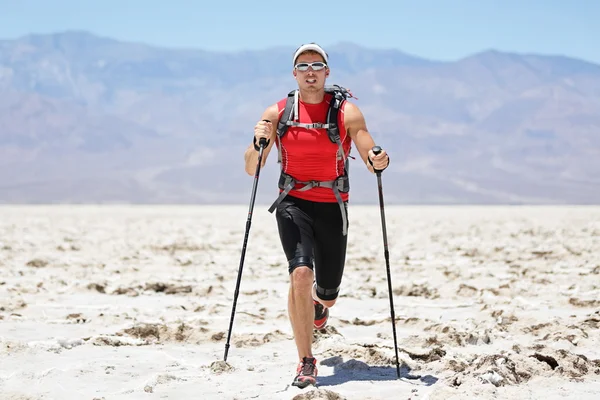 Ultra running man - trail runner in extreme race — Stock Photo, Image