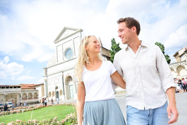 Estilo de vida en pareja Europa viajes en Florencia, Italia — Foto de Stock
