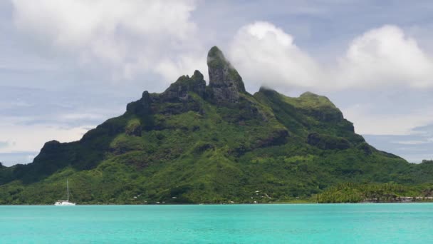 Bora Bora und Mount Otemanu auf Tahiti Französisch-Polynesien — Stockvideo