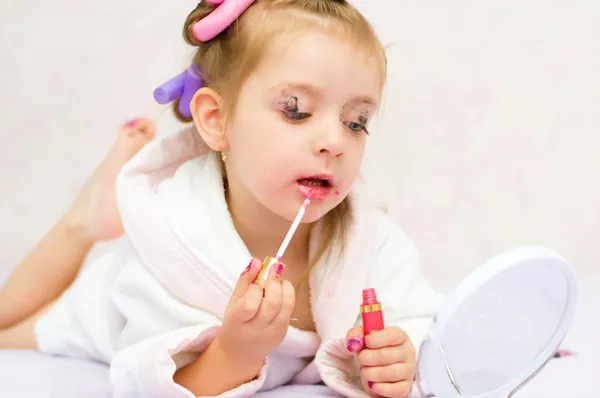 Child playing with makeup — Stock Photo, Image