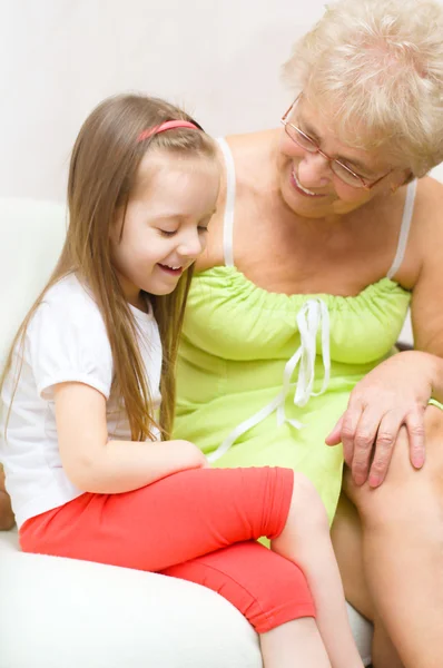 Abuela con nieta — Foto de Stock