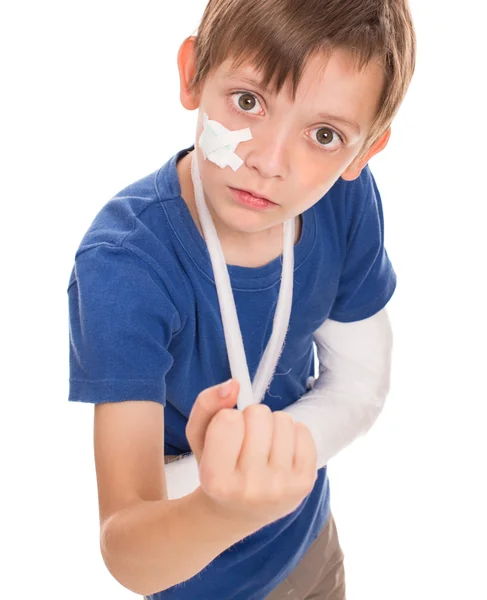 Boy with a broken arm — Stock Photo, Image