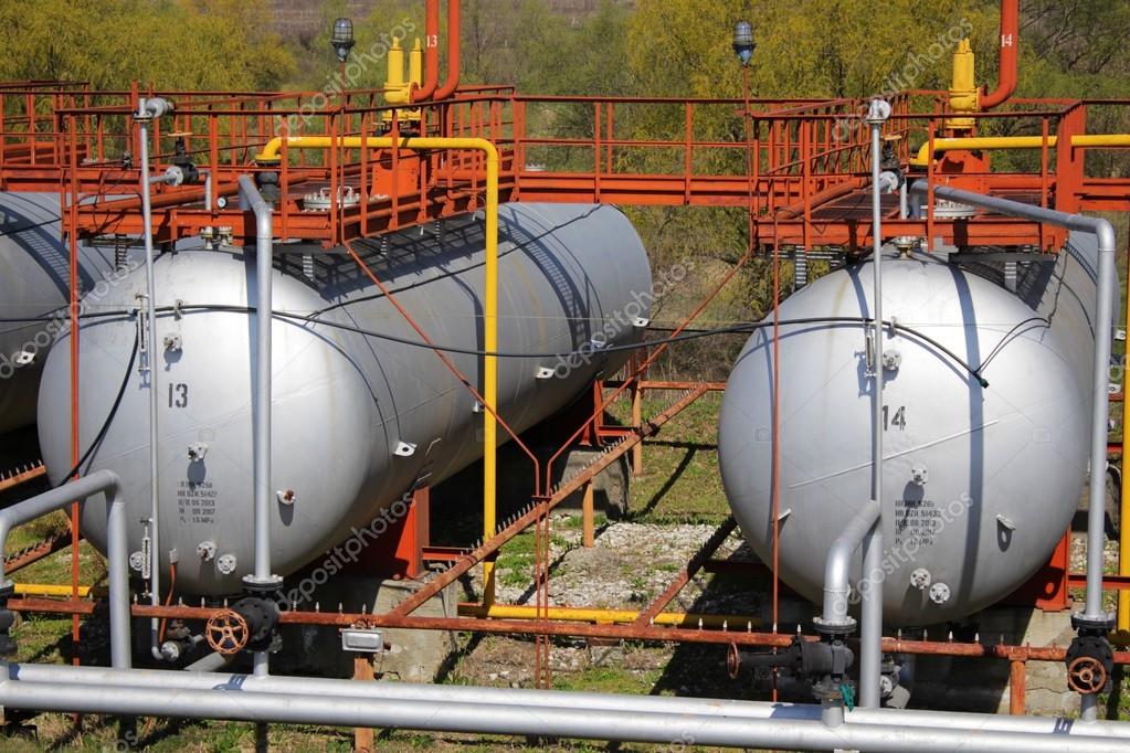 Big gas cylinders (tanks) Stock Photo by ©Alex_Schmidt 44181283