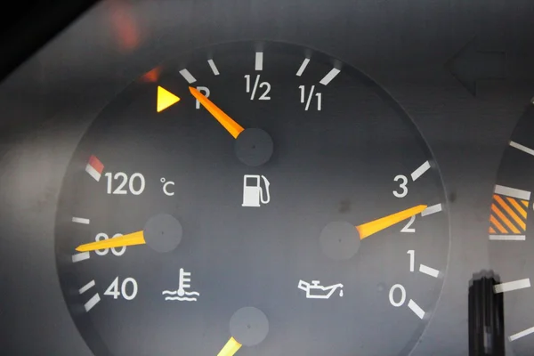Temperatura del motor, presión del aceite, economizador — Foto de Stock