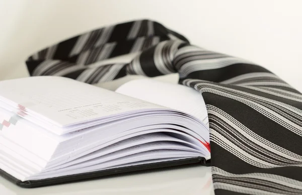 Tie on a diary — Stock Photo, Image