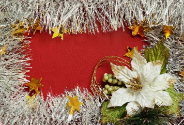 Çerçeve beyaz tinsel ve Atatürk çiçeği