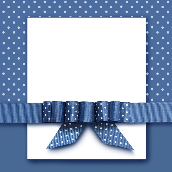 Arco sobre fondo azul y blanco — Zdjęcie stockowe