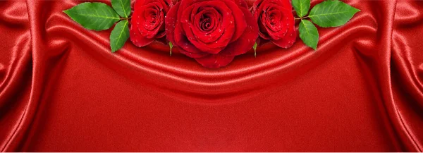 Rose Flowers Arrangement Red Satin Background Draped Soft Folds — Stock Photo, Image