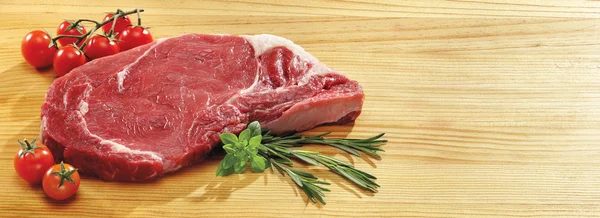 Beef steak widescreen format — Stock Photo, Image