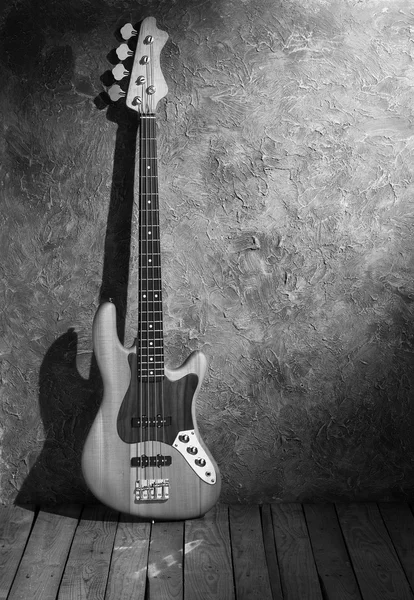 B&w jazz bass — Stockfoto