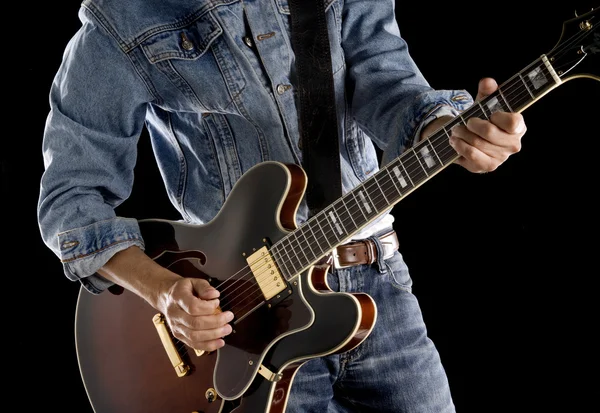 Homem tocando rock and roll — Fotografia de Stock