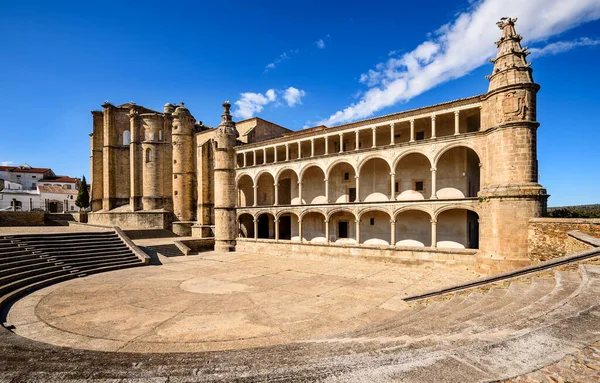 アルカンタラ村の聖ベニート修道院 キャセレス エクストレマドゥーラ スペイン — ストック写真