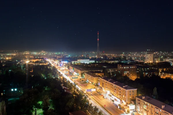 Lugansk skyline in de nacht — Stockfoto