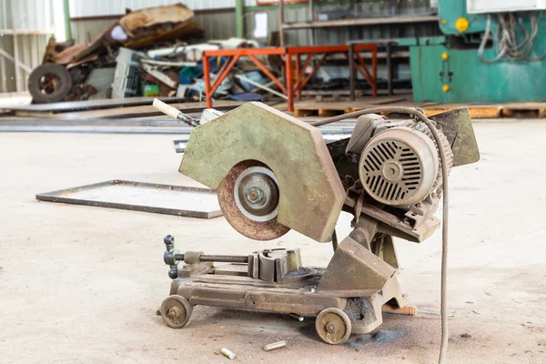 Old metal grinder machine — Stock Photo, Image