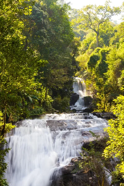 Siritarn waterval — Stockfoto