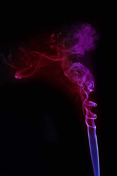 Fumo Colore Che Muove Sfondo Scuro — Foto Stock