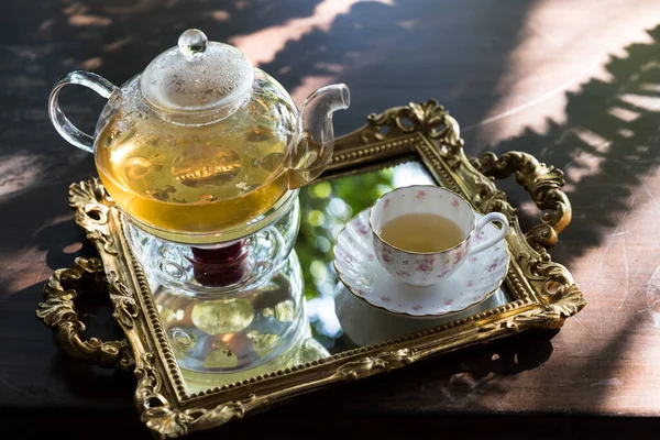 Горячий Чай Чайнике Чашка Чая Красивом Подносе — стоковое фото