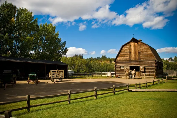 Old barn — Stock Photo, Image