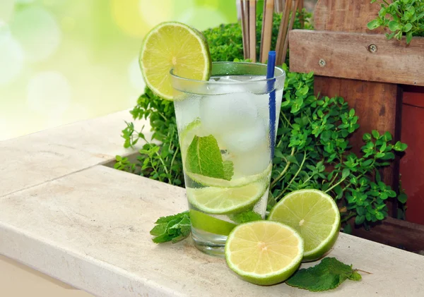 Cocktail mojito — Stockfoto