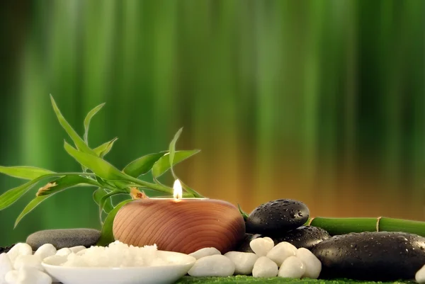 Candles and stones for spa — Stock Photo, Image