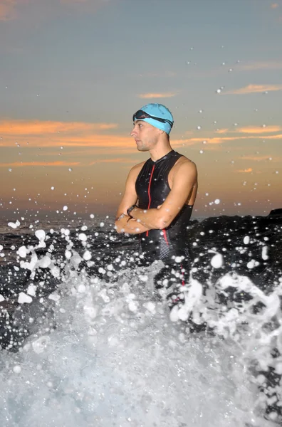 Triathlon jovem atleta — Fotografia de Stock