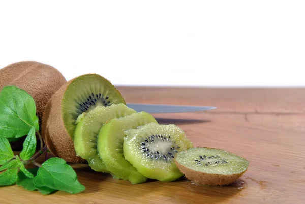 Cut pieces of kiwi — Stock Photo, Image