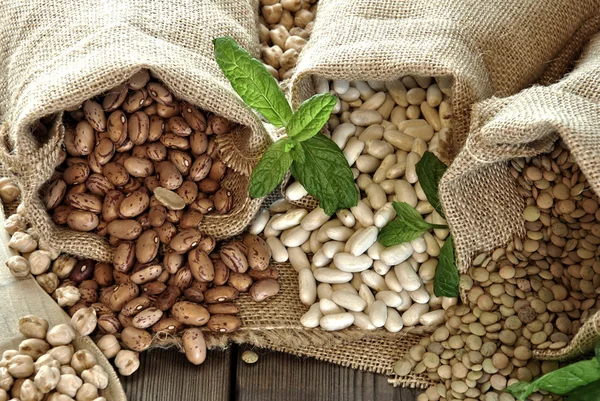 Lentils, chickpeas, red beans — Stock Photo, Image