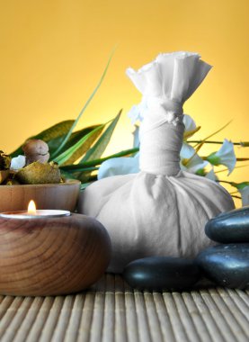 tuz ve uçucu taşlar masajlar için yuvarlak