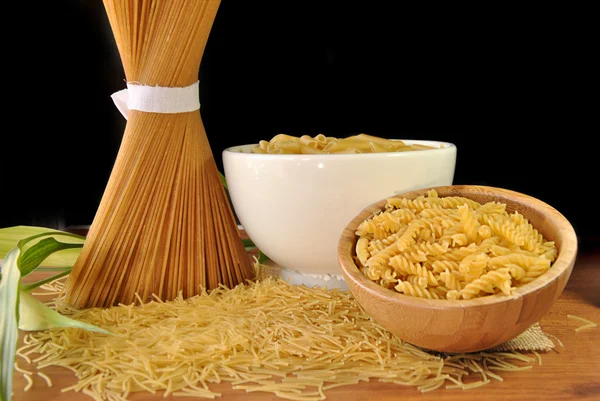 Macaroni, spaghetti en pasta — Stockfoto